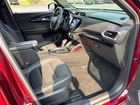 Used 2022 Chevrolet TrailBlazer RS w/ Sun and Liftgate Package AWD/4WD image 14