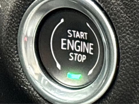 Used 2020 Chevrolet Silverado 1500 LT w/ All-Star Edition image 6