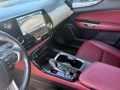 Used 2022 Lexus NX 350 Premium image 18