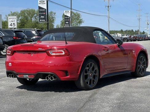 Used 2019 FIAT 124 Spider Abarth w/ Convenience Group RWD image 10