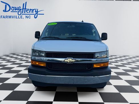 Used 2024 Chevrolet Express 2500 w/ Driver Convenience Package image 8