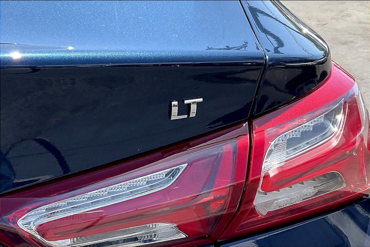 Used 2020 Chevrolet Malibu LT FWD image 8