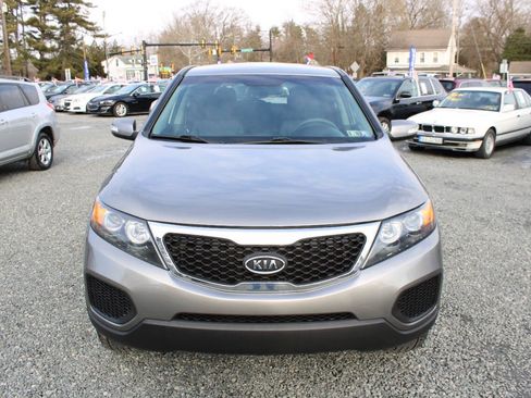 Used 2013 Kia Sorento LX FWD image 3