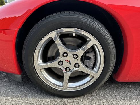 Used 2003 Chevrolet Corvette Convertible w/ Preferred Equipment Group1 image 11