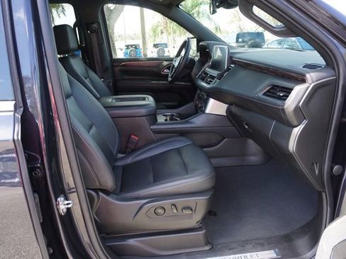 Used 2023 Chevrolet Tahoe LT w/ Luxury Package image 3