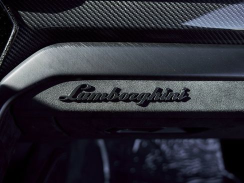 Used 2024 Lamborghini Urus Performante image 51