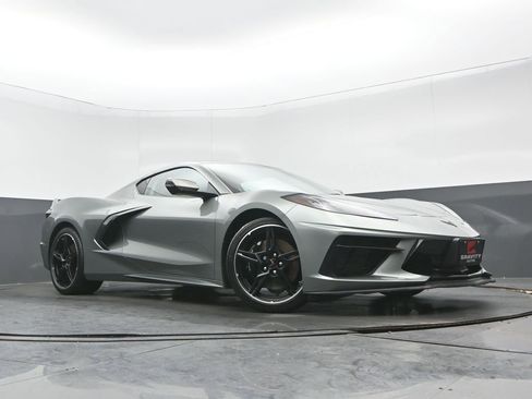 Used 2022 Chevrolet Corvette Stingray w/ Z51 Performance Package image 27