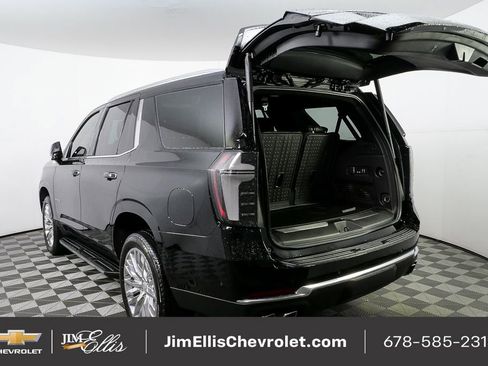 Used 2025 Chevrolet Tahoe High Country w/ Sun And Tow Package image 35