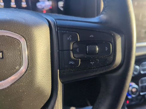 Used 2023 GMC Yukon Denali Ultimate image 41