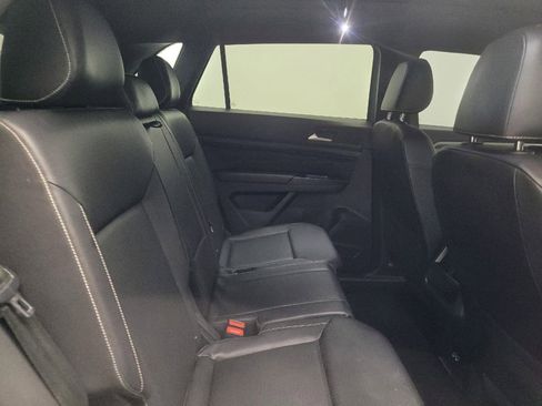 Used 2020 Volkswagen Atlas Cross Sport SEL image 19