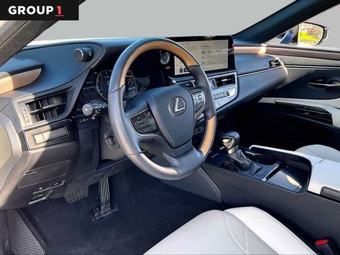 Used 2024 Lexus ES 350 w/ Technology Package FWD image 15