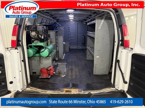 Used 2016 Chevrolet Express 3500 Extended RWD image 26