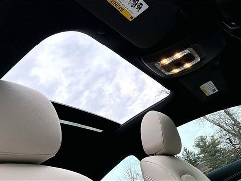 Certified 2025 Mercedes-Benz CLA 250 4MATIC image 30