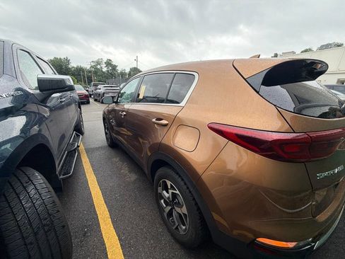 Used 2021 Kia Sportage LX FWD image 8
