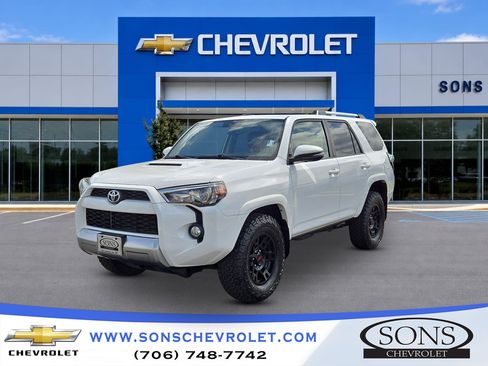 Used 2016 Toyota 4Runner Trail Premium AWD/4WD image 1
