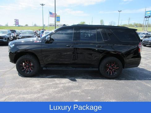 Used 2021 Chevrolet Tahoe Z71 w/ Z71 Signature Package image 2