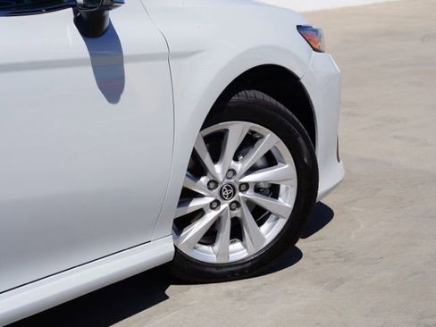 Used 2023 Toyota Camry LE w/ Convenience Package image 8