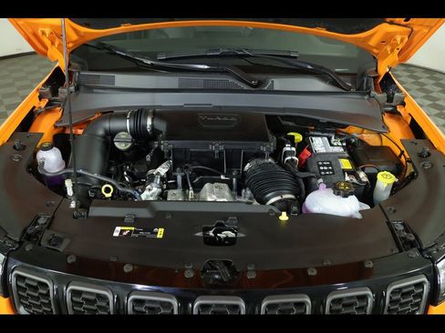 New 2026 Jeep Compass Limited w/ Sun, Sound & Navigation Group AWD/4WD image 17