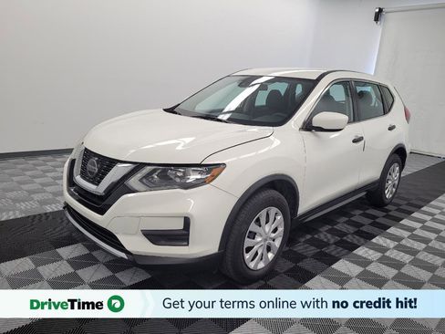 Used 2019 Nissan Rogue S FWD image 1