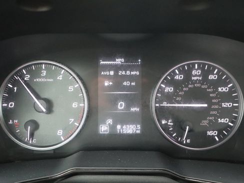 Used 2023 Subaru Outback Premium AWD/4WD image 33
