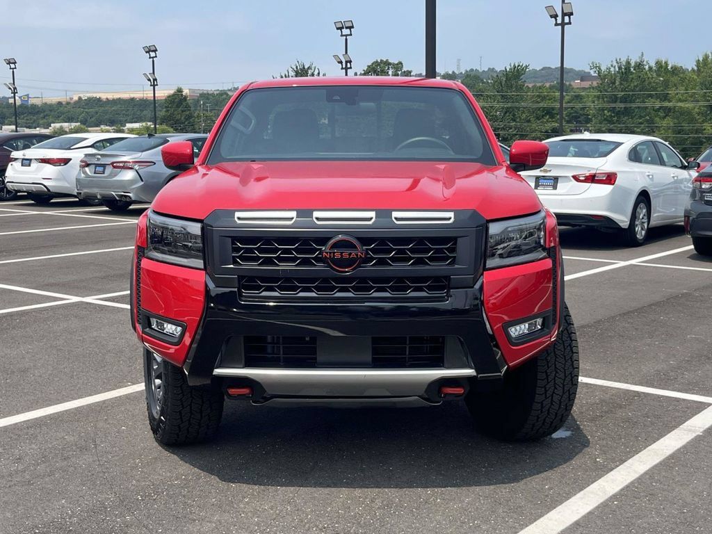 Used 2026 Nissan Frontier PRO-4X AWD/4WD image 8
