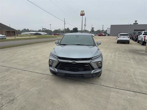 Used 2025 Chevrolet Blazer RS image 3