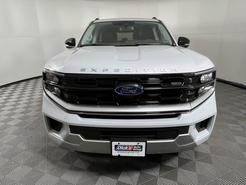 New 2026 Ford Expedition Max Platinum w/ Driver's Package AWD/4WD image 8