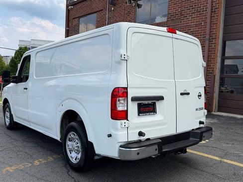Used 2020 Nissan NV 2500 SV RWD image 8