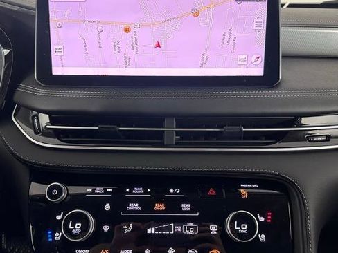 Certified 2025 INFINITI QX60 Luxe w/ Vision Package image 17