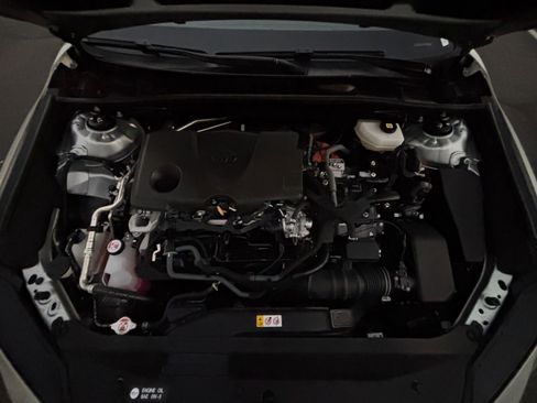 Used 2025 Toyota Camry LE image 31