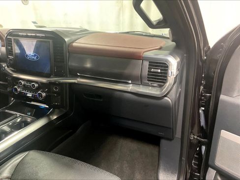 Used 2021 Ford F150 Lariat image 13