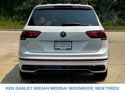 Used 2024 Volkswagen Tiguan SE R-Line FWD image 4