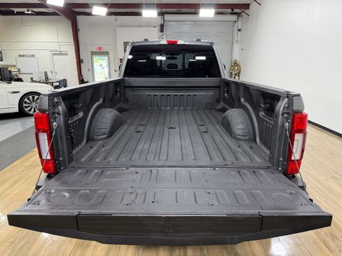 Used 2021 Ford F450 Platinum w/ FX4 Off-Road Package AWD/4WD image 8
