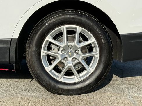Used 2022 Chevrolet Equinox LT FWD image 19