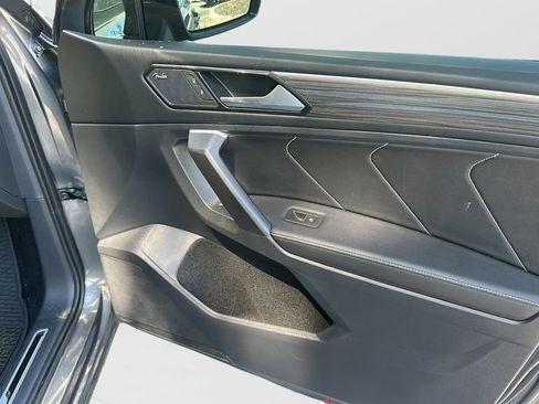 Certified 2024 Volkswagen Tiguan SEL R-Line image 15
