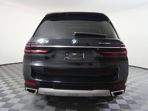 Used 2023 BMW X7 xDrive40i image 4