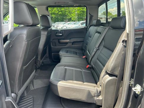 Used 2018 GMC Sierra 2500 Denali w/ Duramax Plus Package AWD/4WD image 12