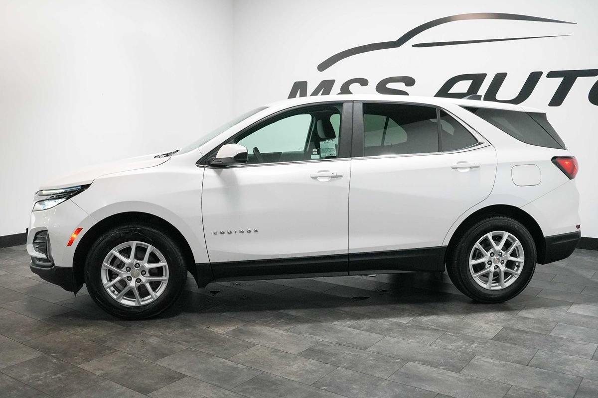 Used 2023 Chevrolet Equinox LT FWD image 3