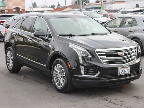 Used 2017 Cadillac XT5 Luxury w/ Driver Awareness Package image 5