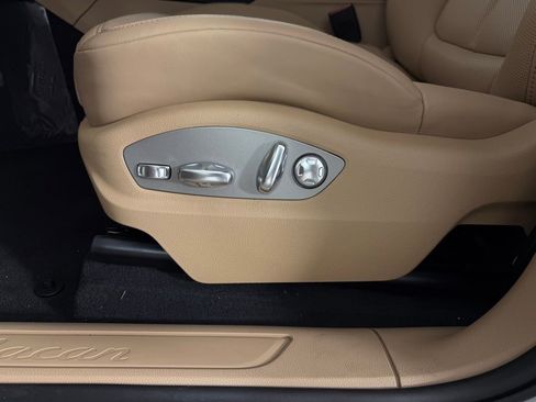 New 2026 Porsche Macan AWD/4WD image 26