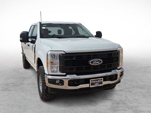 New 2026 Ford F350 XL w/ XL Off-Road Package AWD/4WD image 2