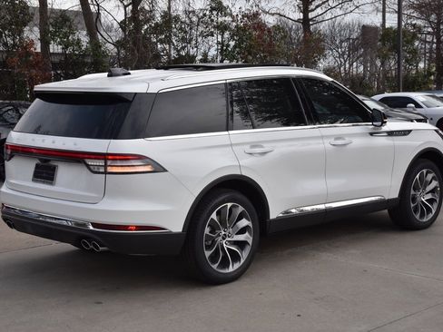 New 2026 Lincoln Aviator Reserve image 6