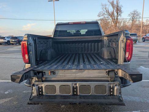 Used 2021 GMC Sierra 1500 AT4 image 30