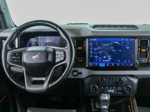 Used 2022 Ford Bronco Badlands AWD/4WD image 17