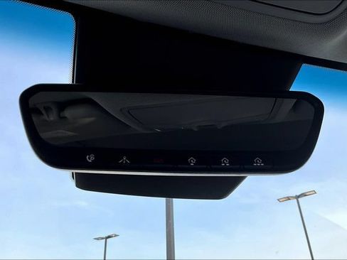 Used 2021 Hyundai Kona Limited AWD/4WD image 14