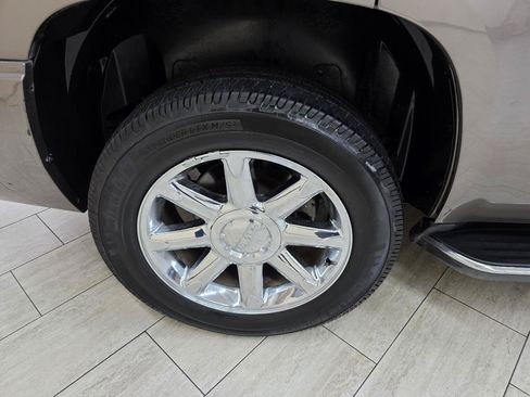 Used 2013 GMC Yukon Denali RWD image 43
