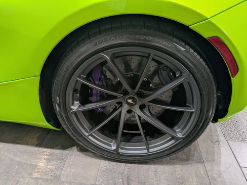 Used 2024 McLaren 750S image 10