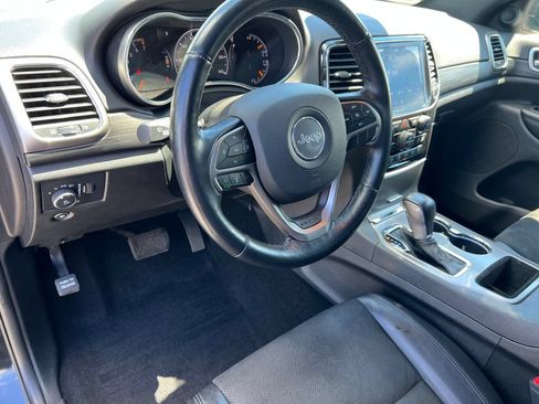 Used 2021 Jeep Grand Cherokee Laredo X AWD/4WD image 22