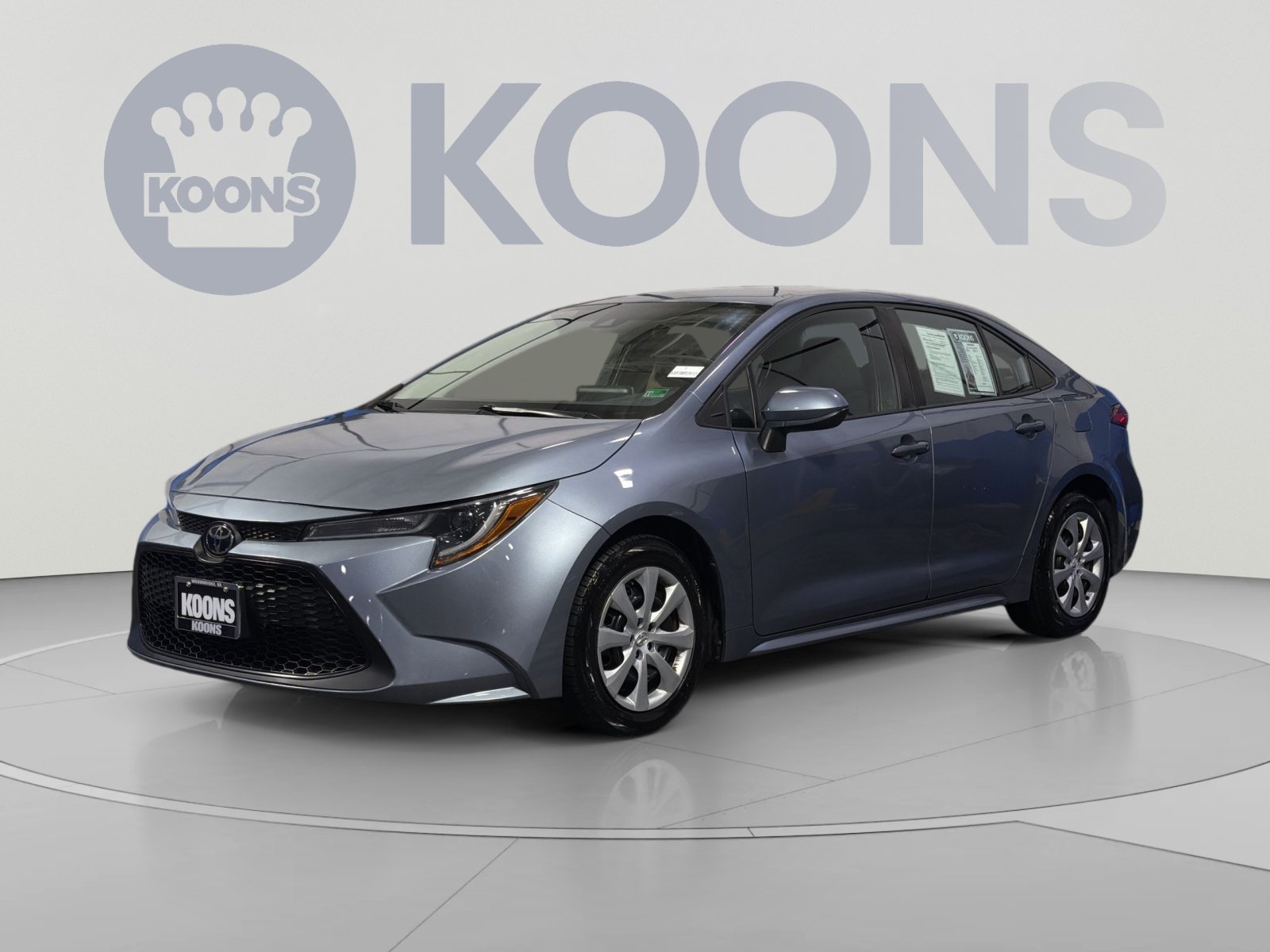 Used 2021 Toyota Corolla LE FWD image 1
