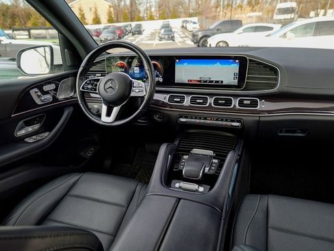 Used 2023 Mercedes-Benz GLS 450 4MATIC image 49